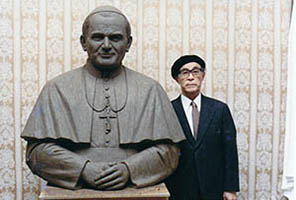 福者ヨハネ・パウロ2世胸像